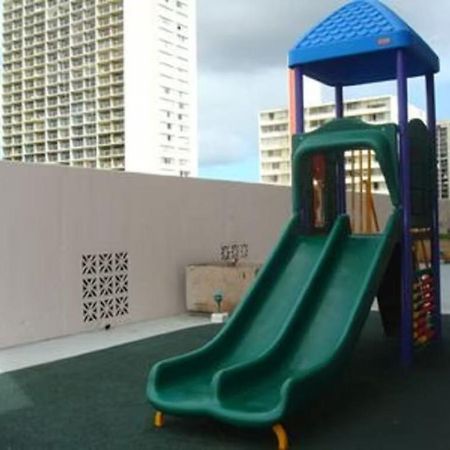 Heart Of Waikiki,1Bdrm,Free Parking, Wifi,No Resort Fees,Youtube,Netflix ! Honolulu Exterior photo